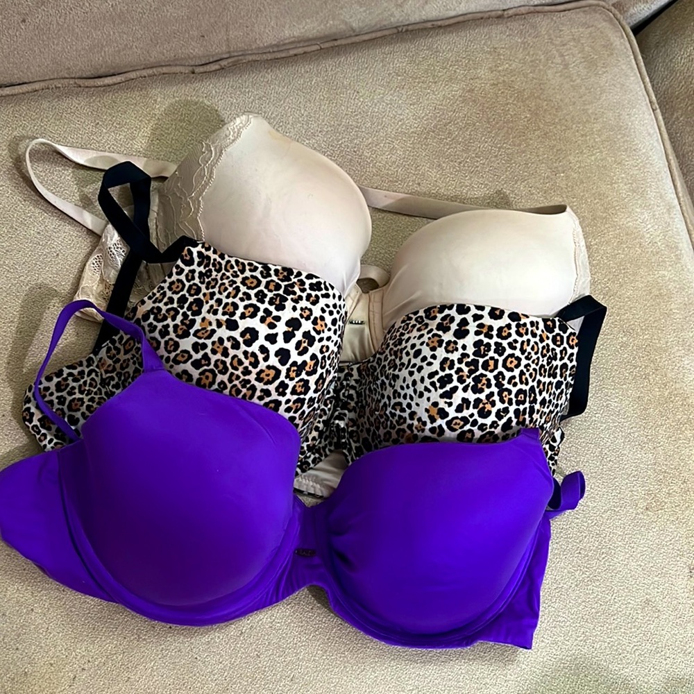 Victoria’s Secret Lightly Lined Demi plush bras